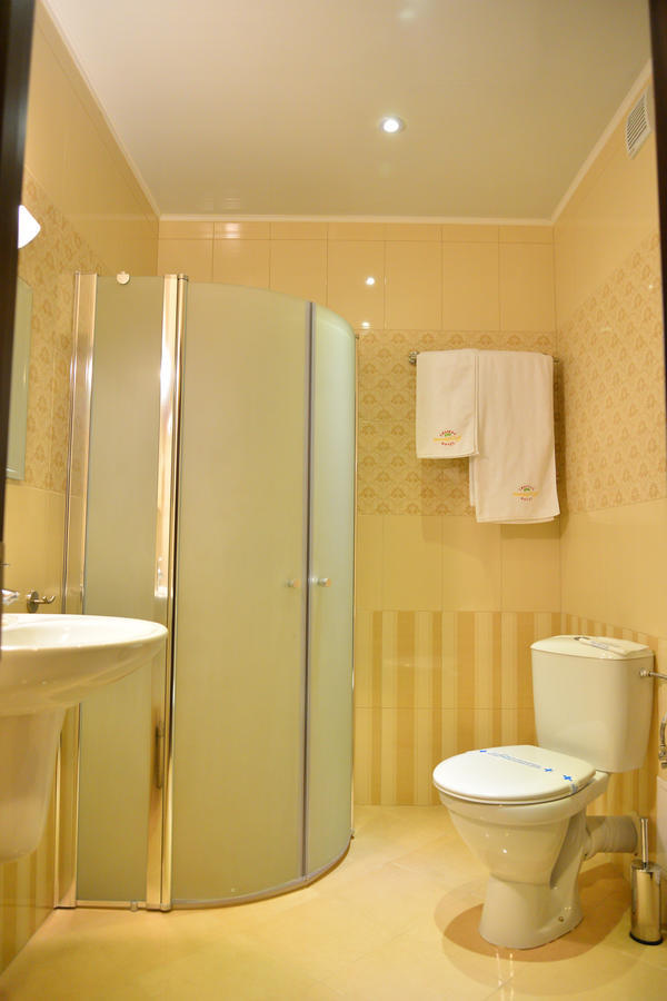 Chateau-Hotel Trendafiloff -B&B Chirpan Habitación foto