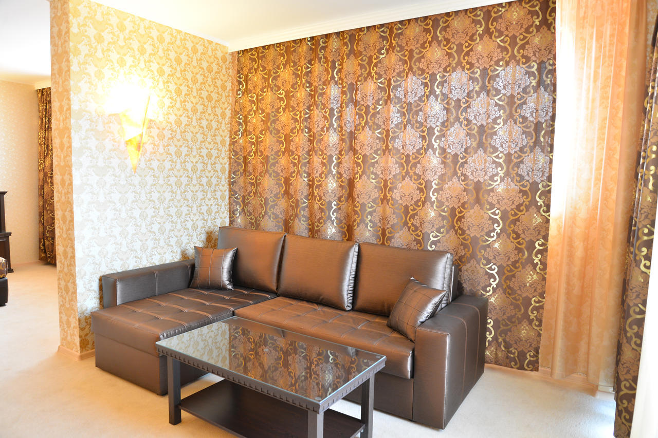 Chateau-Hotel Trendafiloff -B&B Chirpan Habitación foto